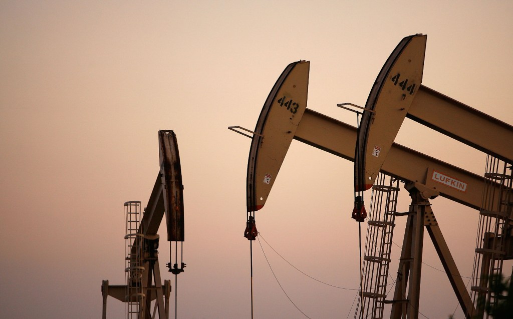 US oil prices drop below zero for first time in history