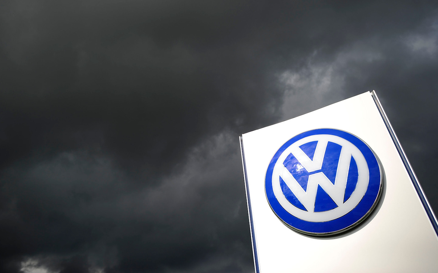 Volkswagen faces criticism after racist ad