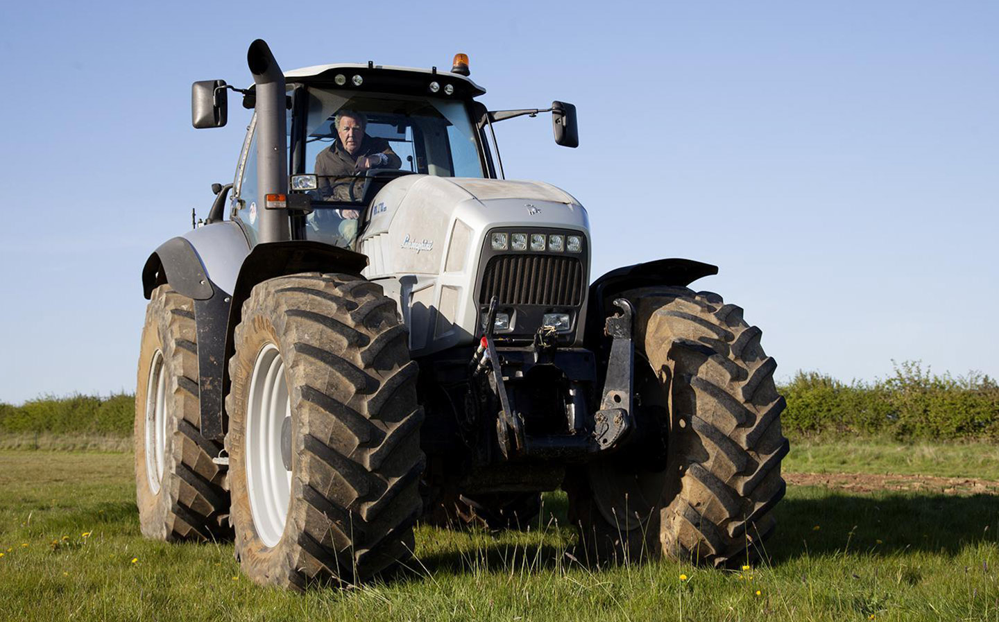Jeremy Clarkson lamborghini tractor