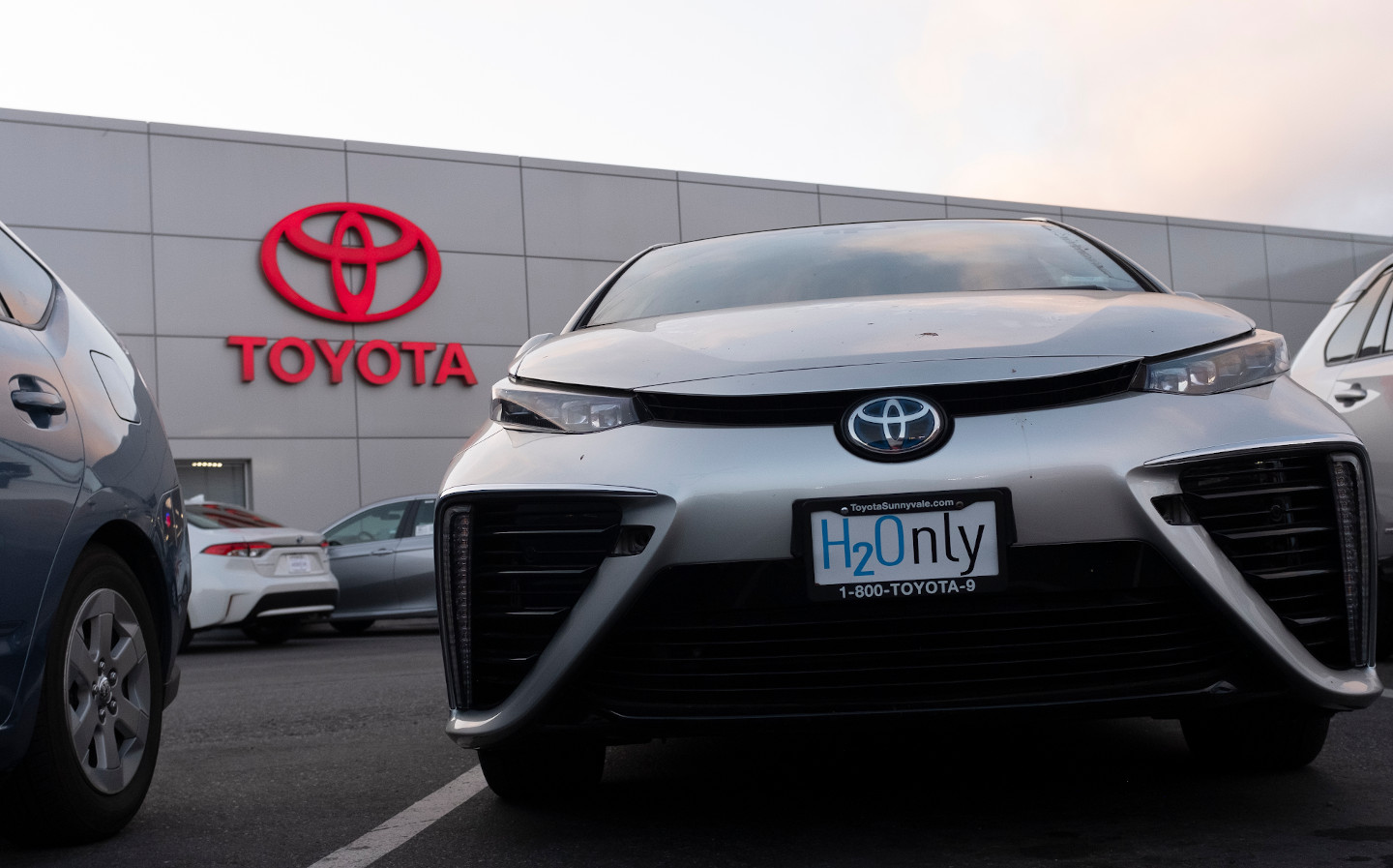 Toyota partners with Chinese companies to produce hydrogen fuel cell