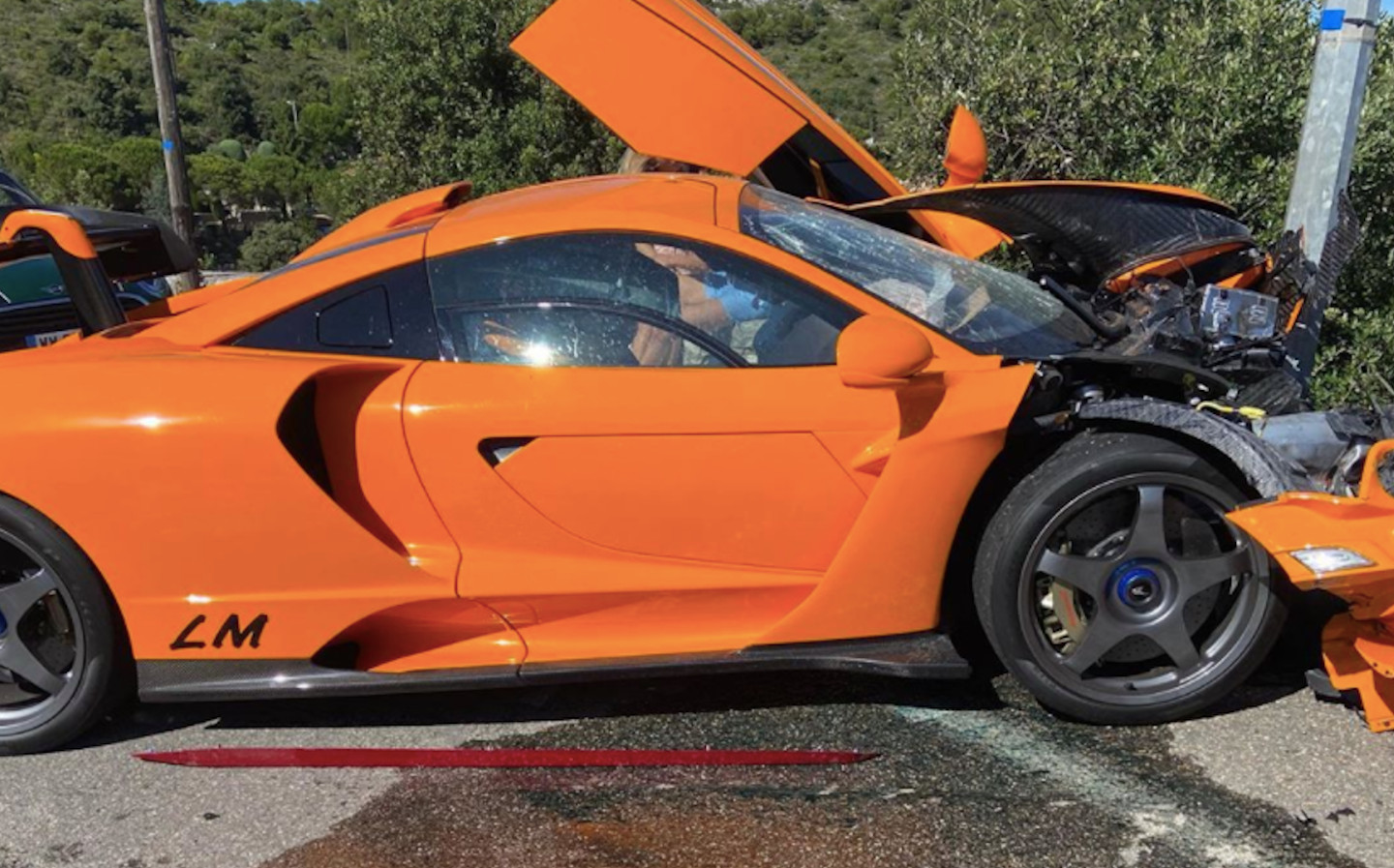 McLaren Senna LM owned by former F1 driver wrecked