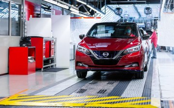 Nissan’s 500,000th Leaf rolls off the line