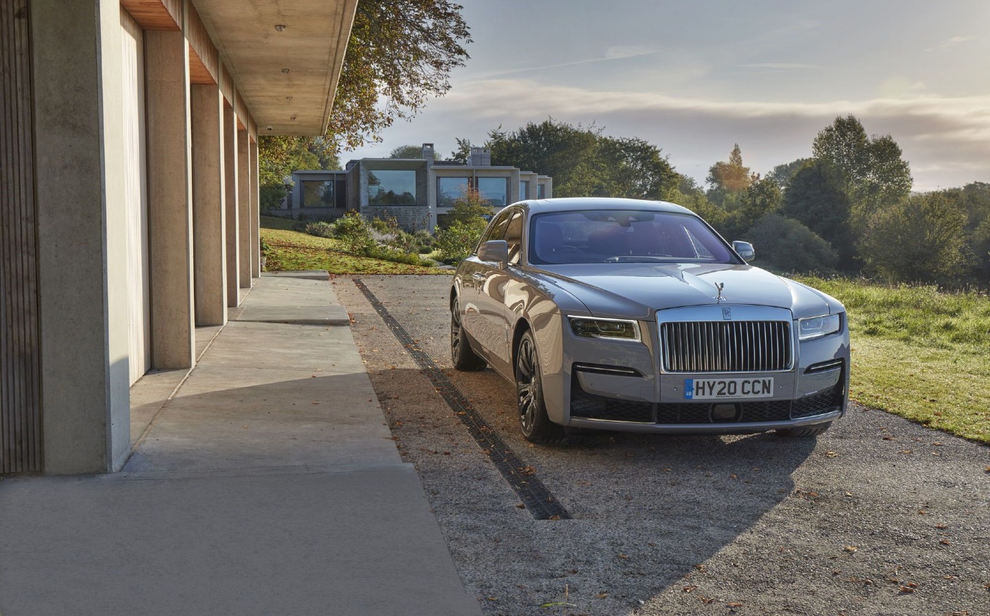 Rolls-Royce Ghost Review 2023