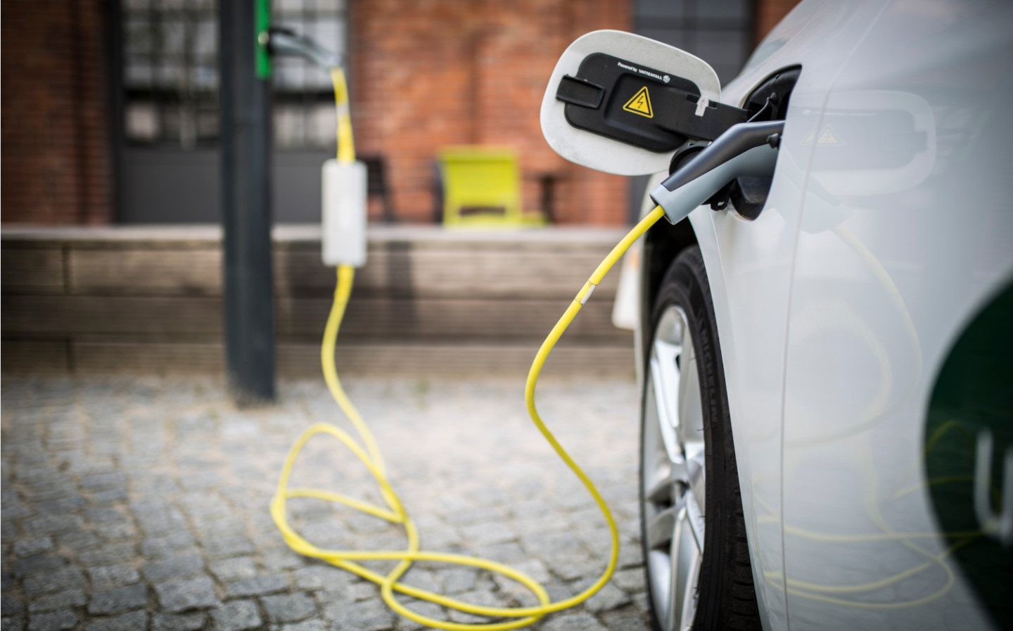 Study predicts UK electric car shortage for 2021