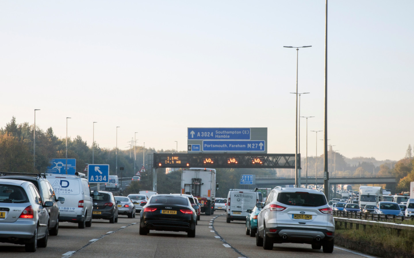 Experts link £25m rise in statutory vehicle recovery to smart motorways