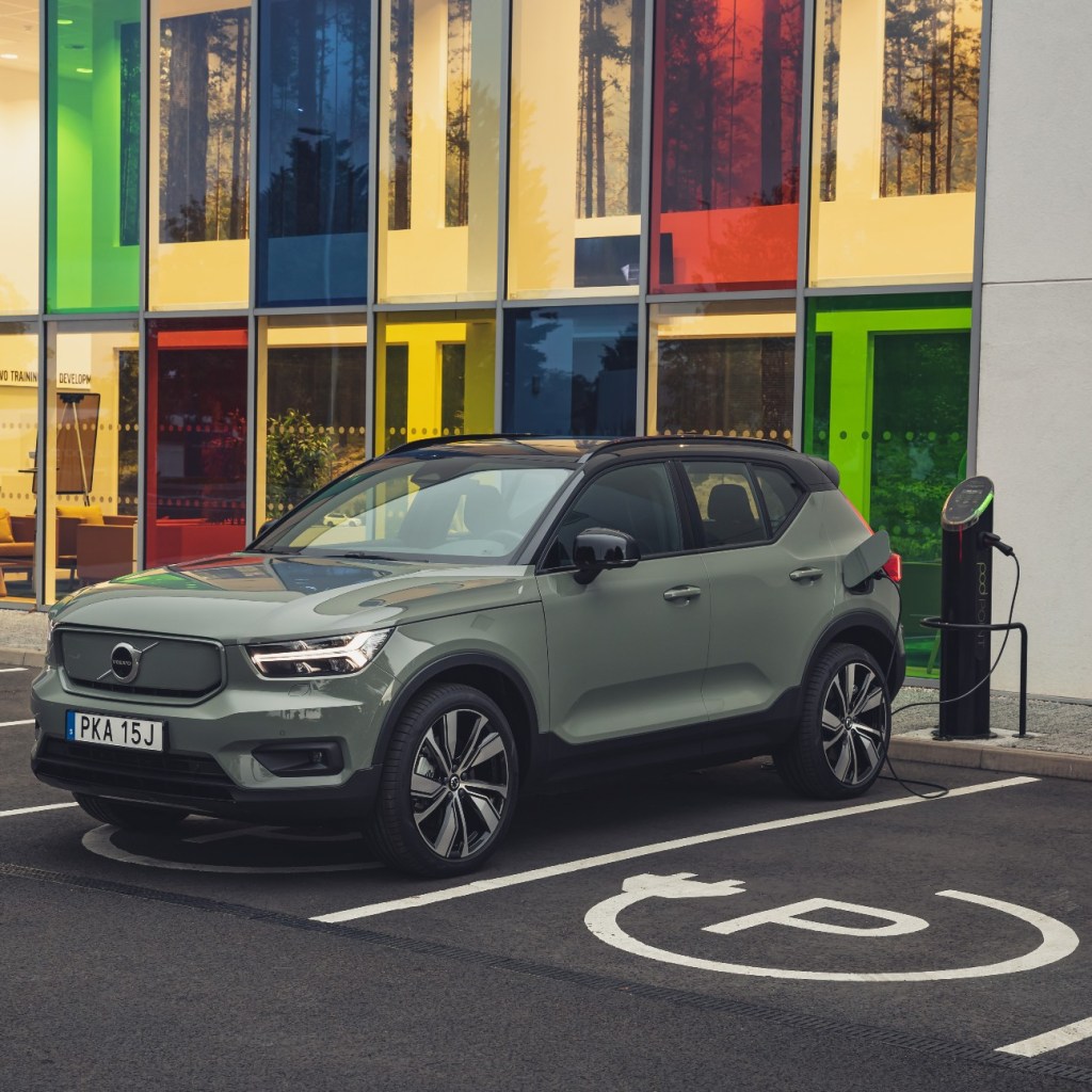 2020 Volvo XC40 Recharge Pure Electric P8 review by Will Dron for Sunday Times Driving.co.uk -