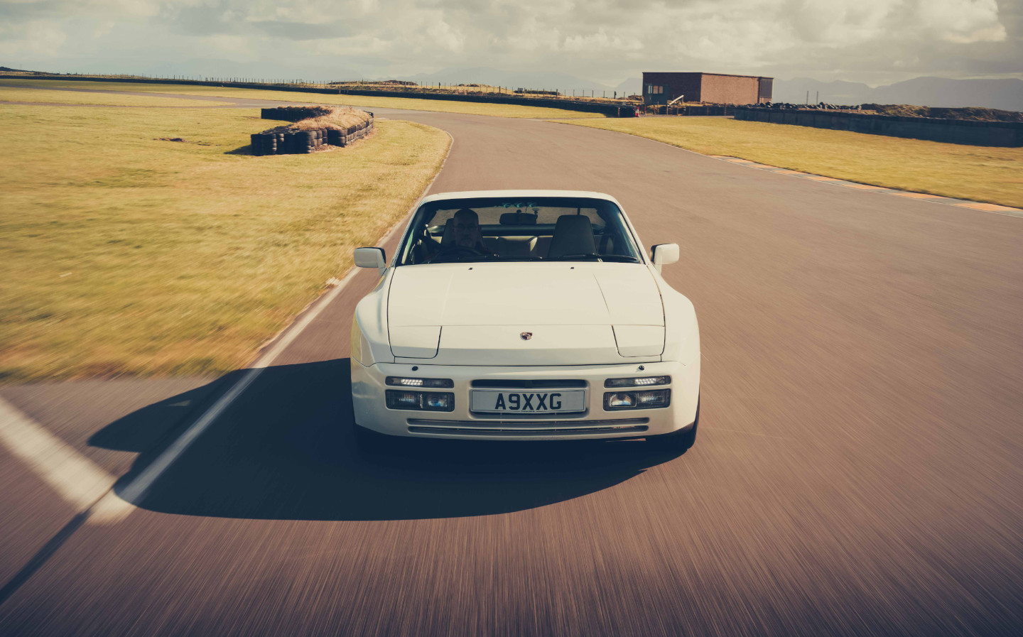 Porsche 944