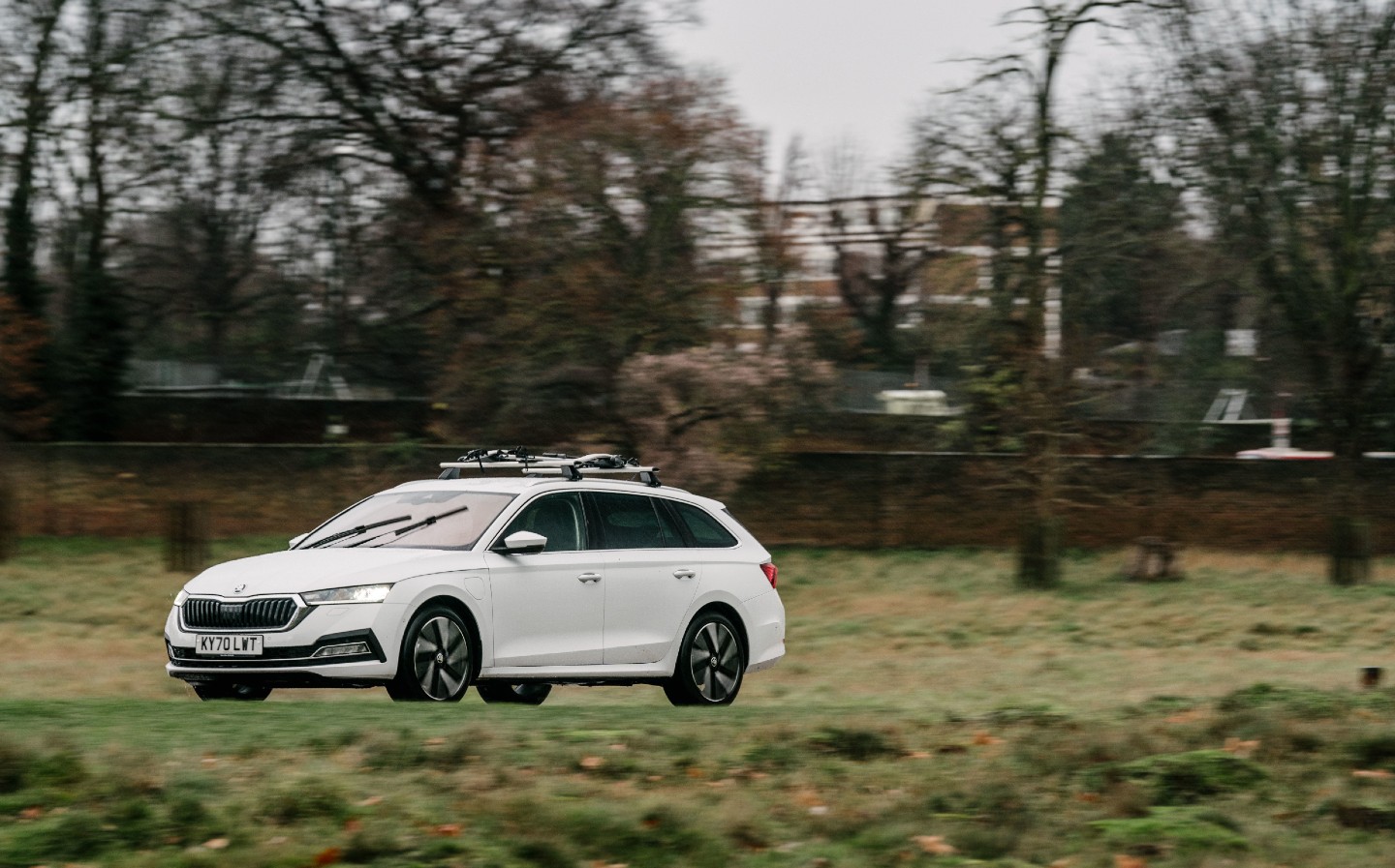 Skoda Octavia iV Estate review: Ivy League hybrid