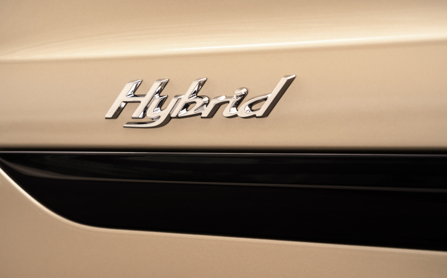 Bentley reveals updates to Bentayga Hybrid