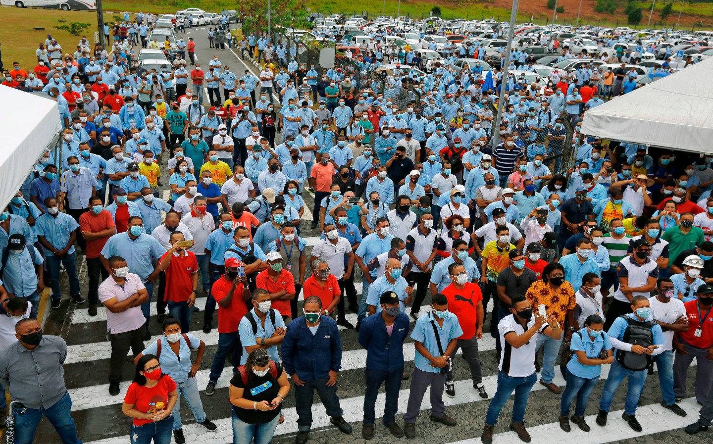 Brazilian Ford workers protest factory closures