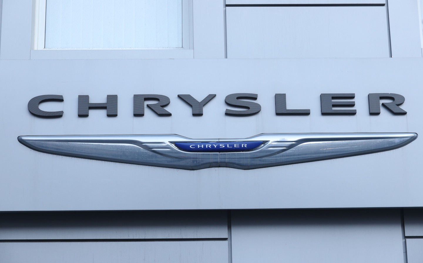 Merger of PSA and Fiat Chrysler could spell end for Chrysler car brand