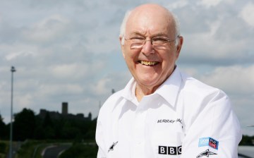 F1 commentary legend Murray Walker dead at 97