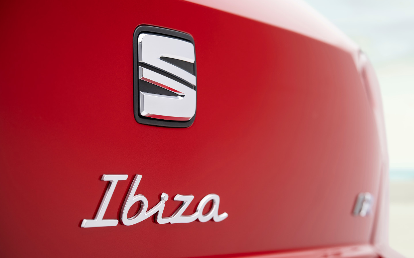 Seat reveals skin-deep facelift to Ibiza and Arona