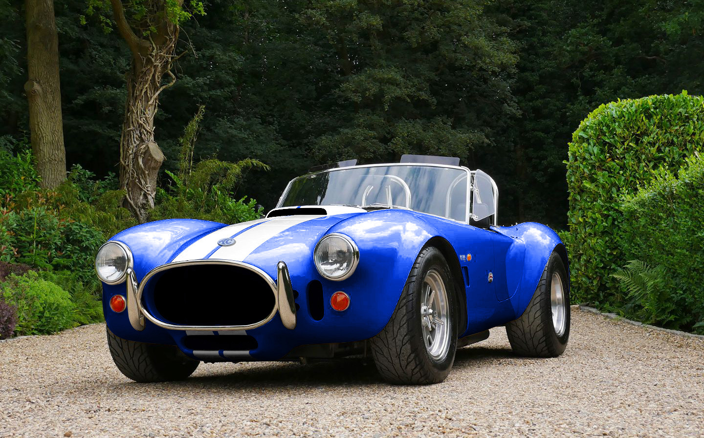 Entry level electric AC Cobra 4-electric revealed with 308bhp, 190 miles of range