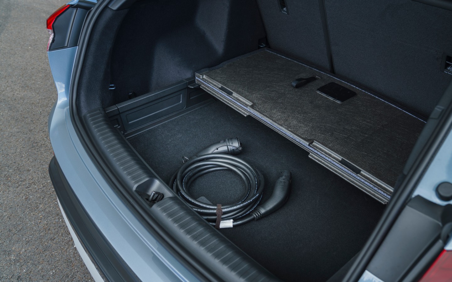 Charging cable storage Audi Q4 e-tron review 2021
