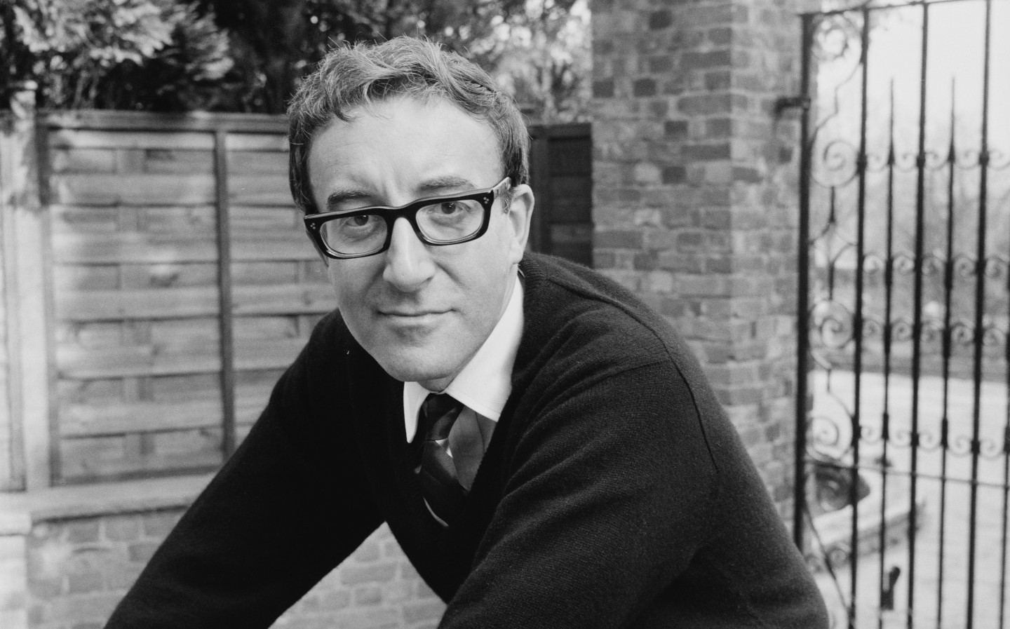 Aston Martin DB5 belonging to Peter Sellers, Lord Snowdon and Chris Evans heads to auction