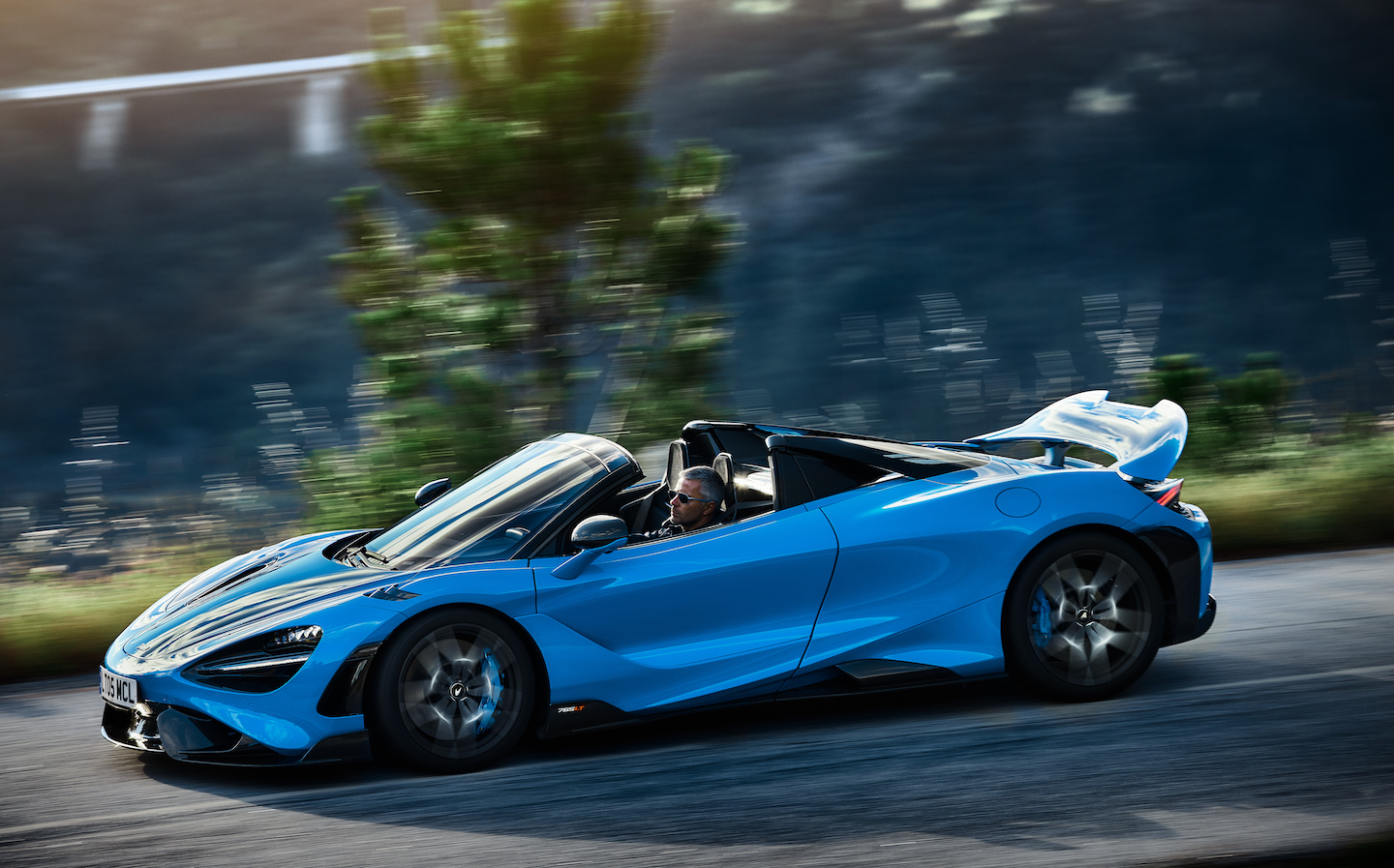 McLaren 765LT Spider debuts