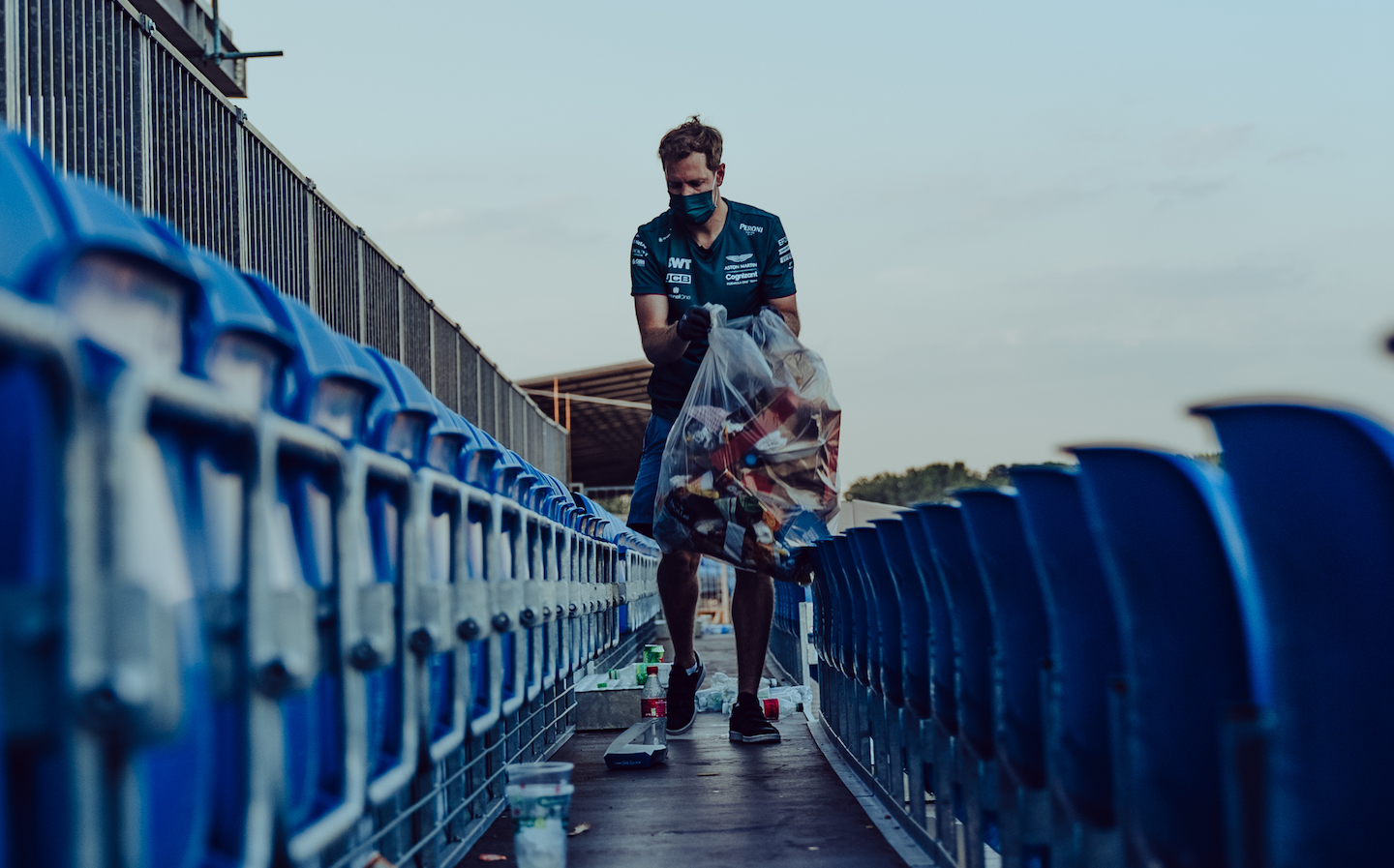 Vettel collects litter at Silverstone