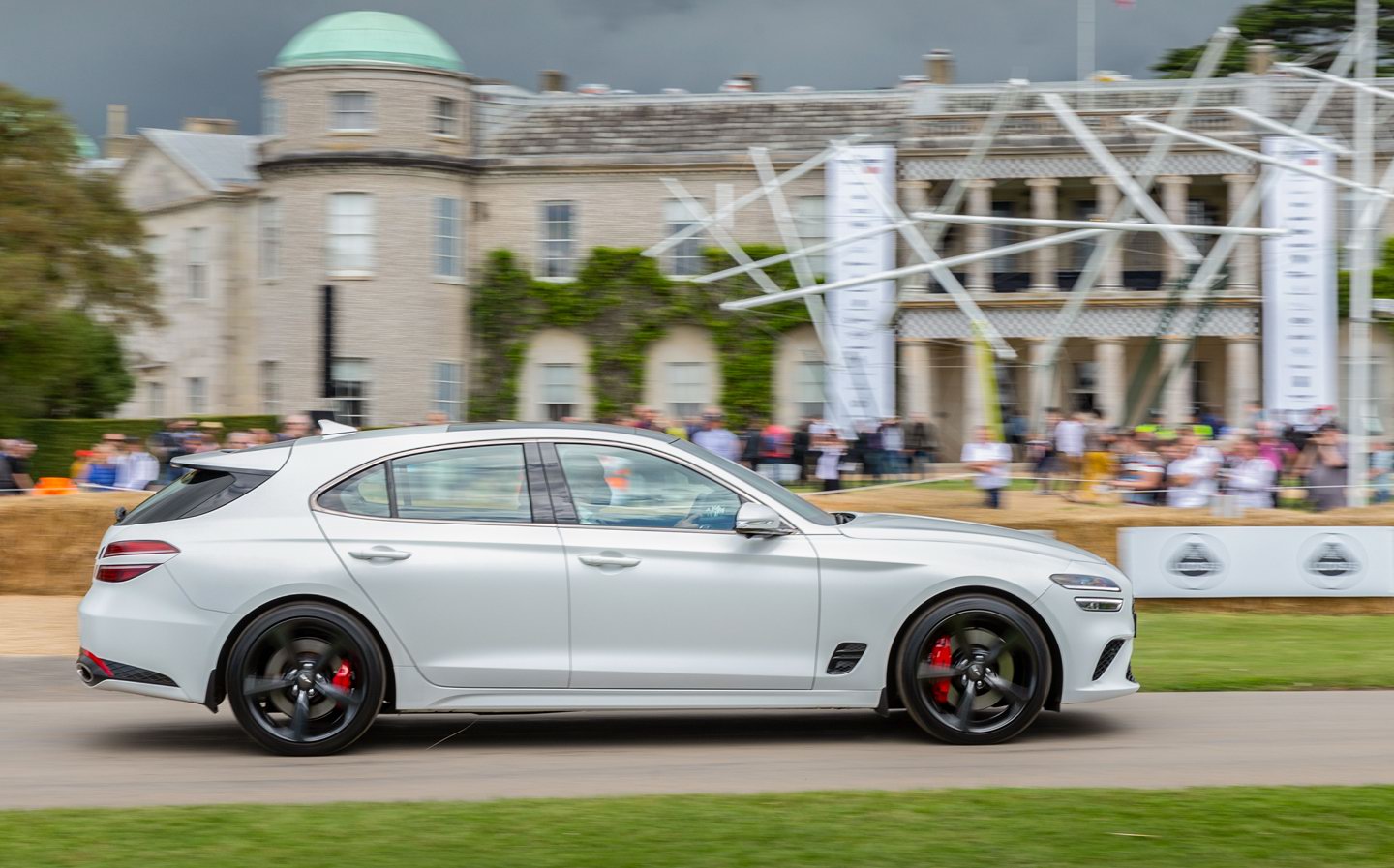 Genesis G70 Shooting Brake