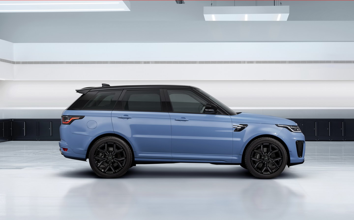 Range Rover Sport SVR Ultimate edition