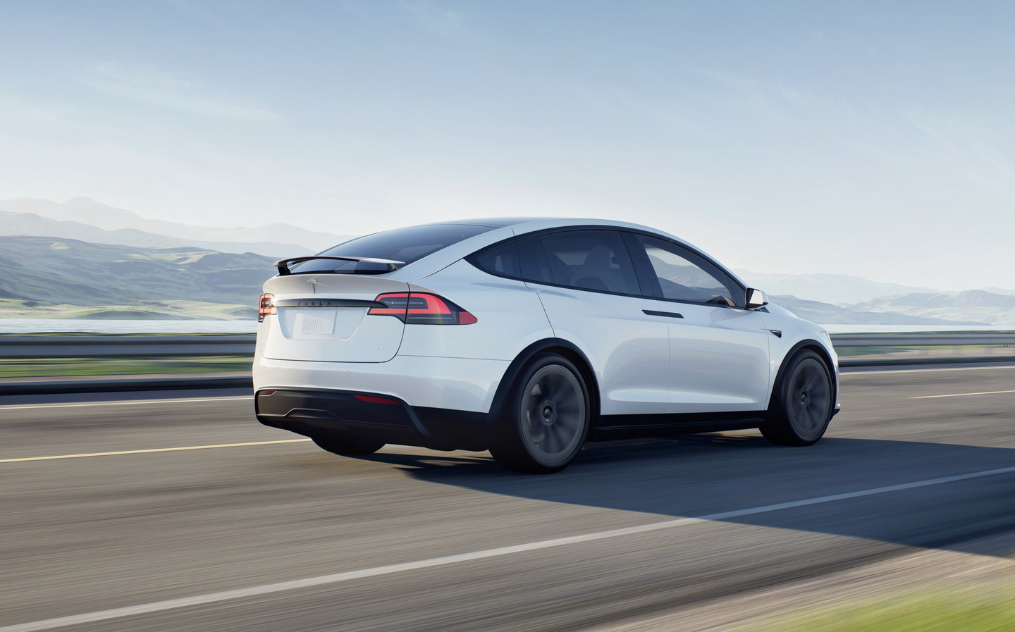 Tesla drops right-hand drive Model S & X models