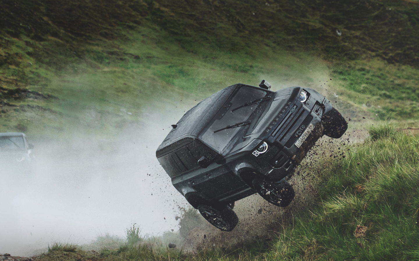 Land Rover Defender in No Time To Die