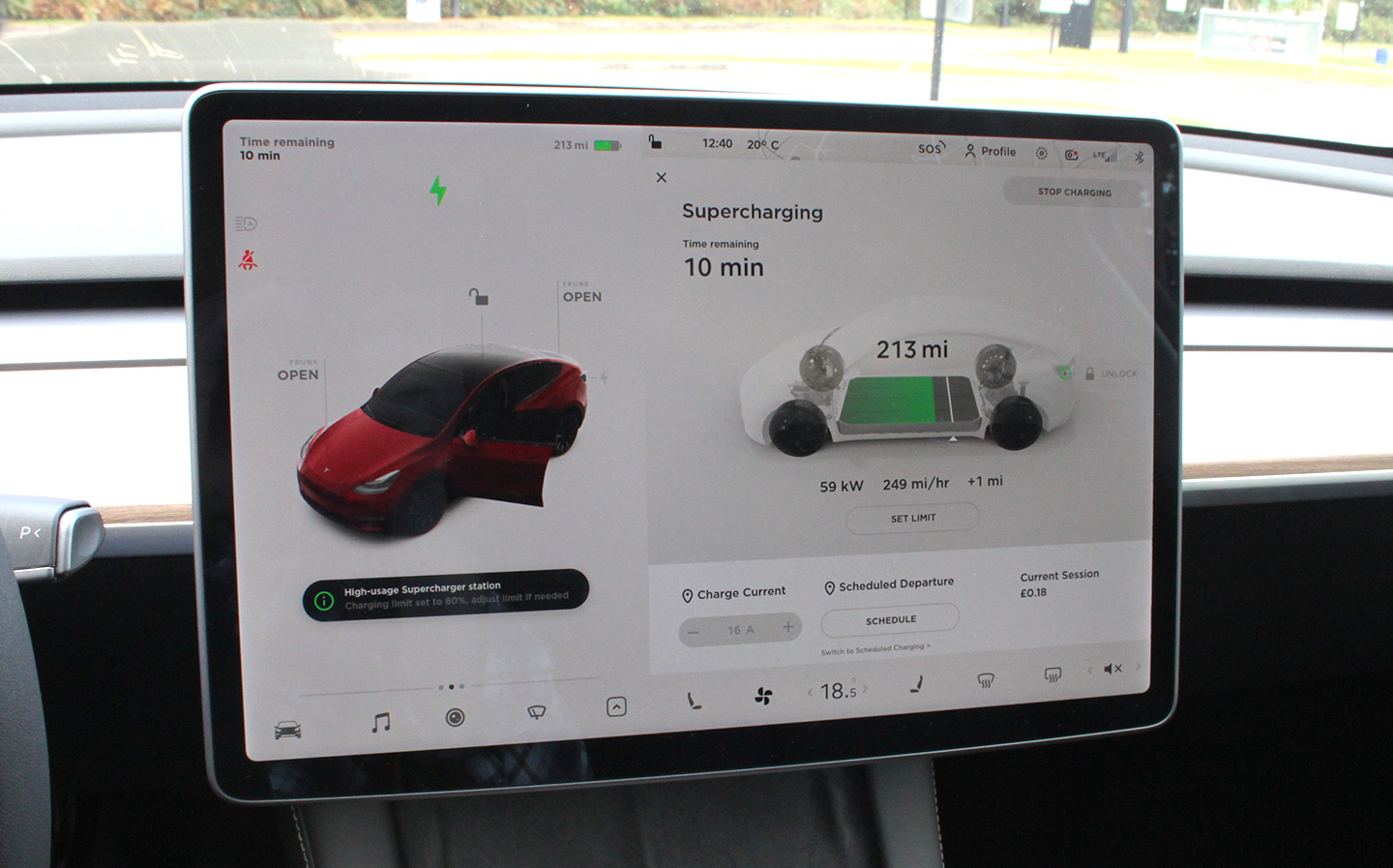 Interior - touchscreen - Tesla Model Y 2022 review