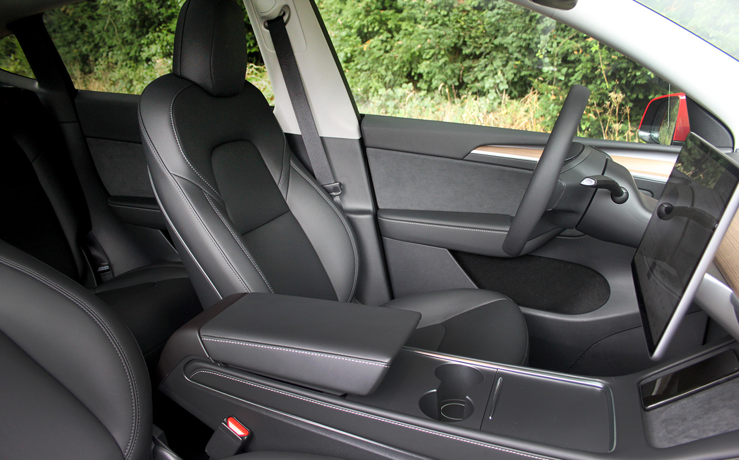 Interior storage and luggage space - Tesla Model Y 2022 review