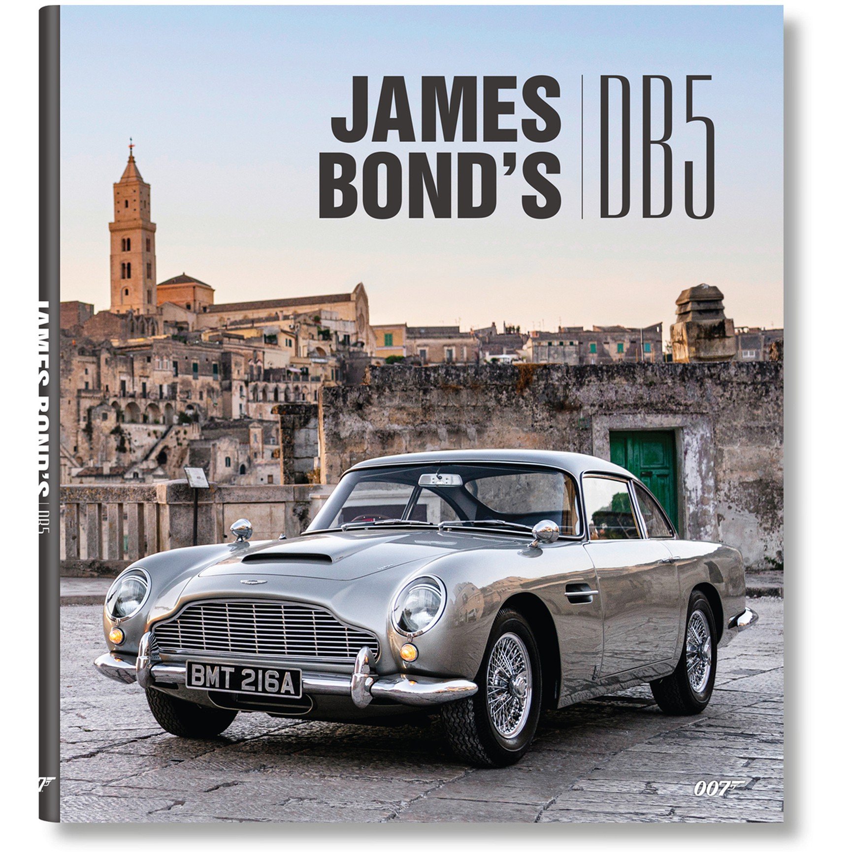 James Bond's DB5 book review