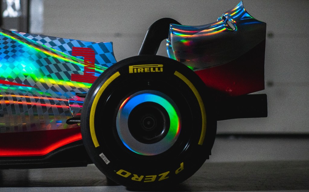 F1 car 2022 rear tyre