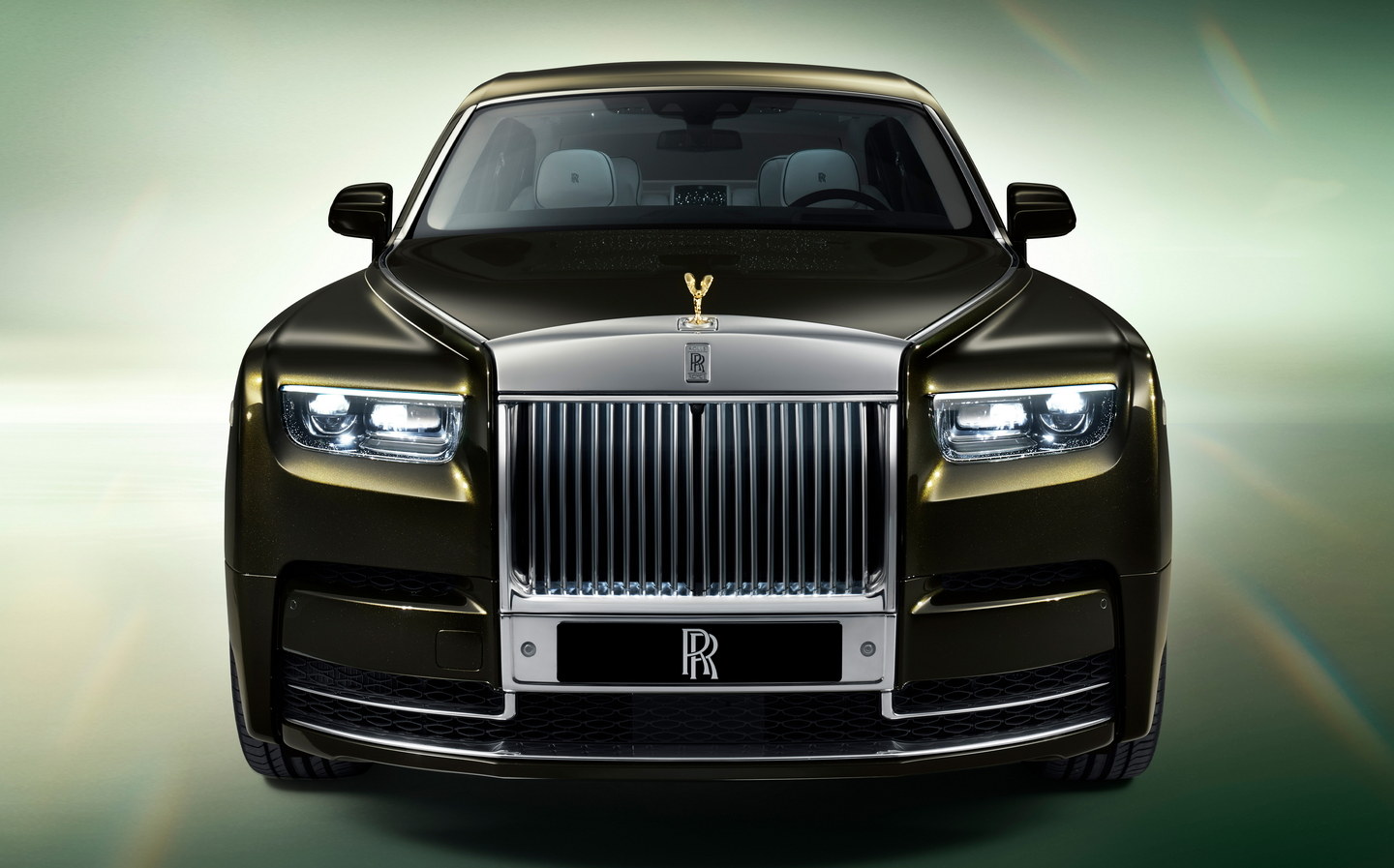 Rolls-Royce Phantom Review (2024)