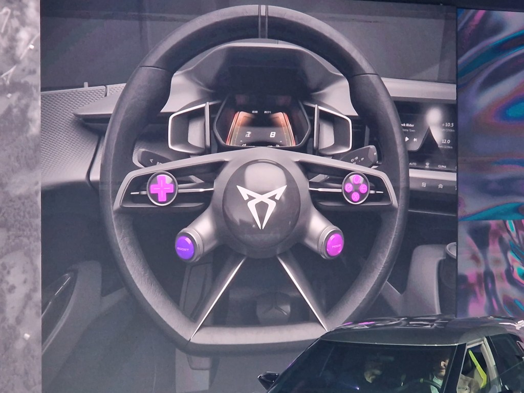 Cupra UrbanRebe;l steering wheel