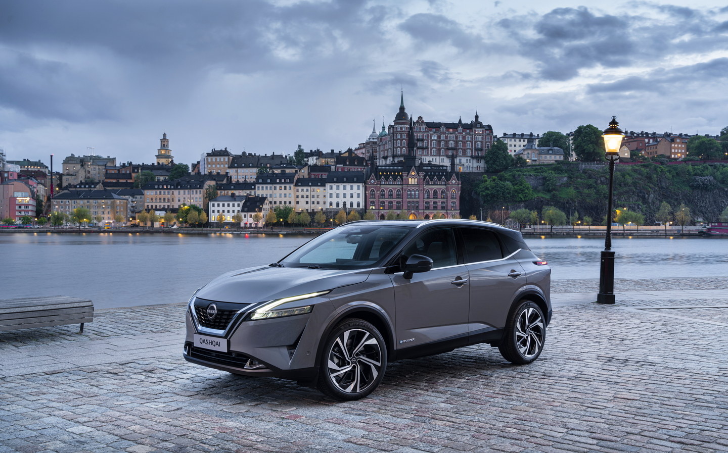 Nissan Qashqai e-POWER Black Edition: eye-catching electrified crossover