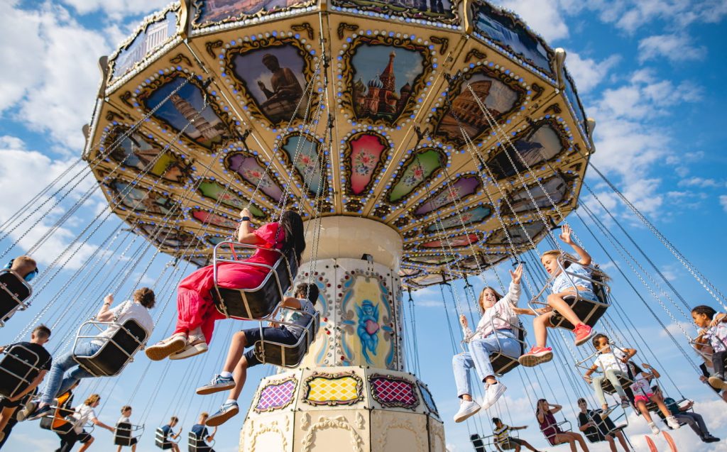Fun-fair-rides-included-in-price-of-Silverstone-Festival-admission