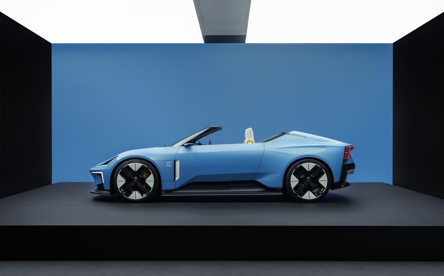 Polestar O2 concept previews 2023 Polestar 6