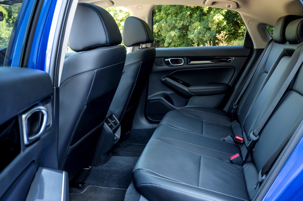 2022 Honda Civic e:HEV rear seats