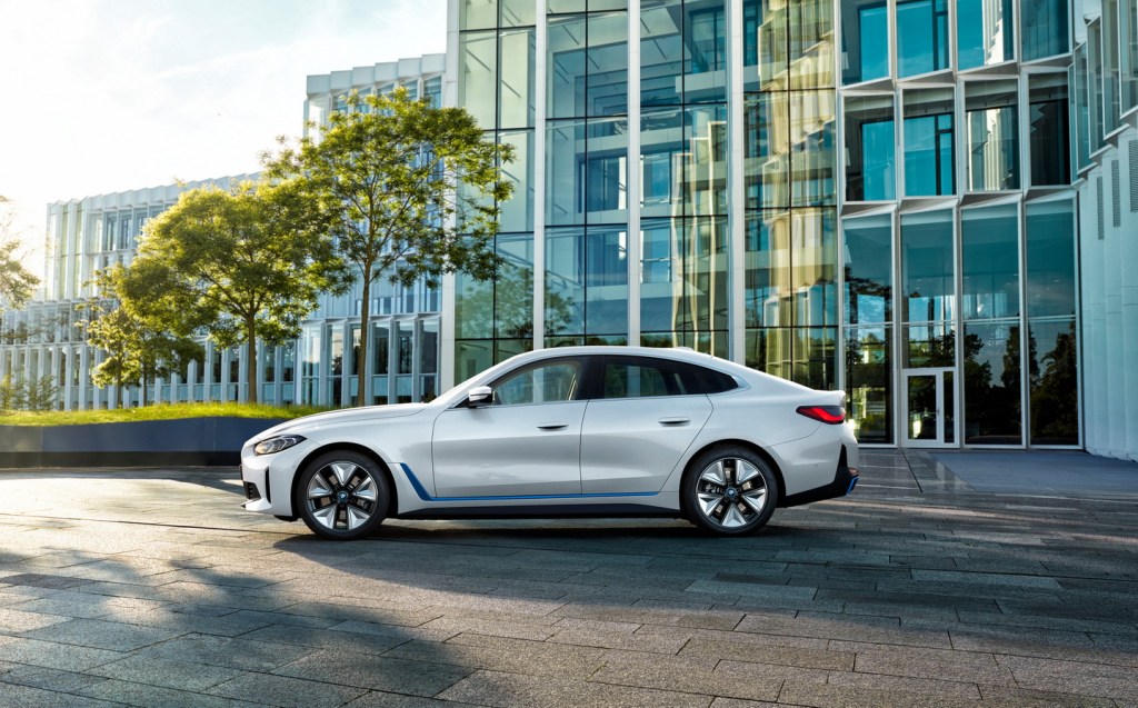 BMW i4