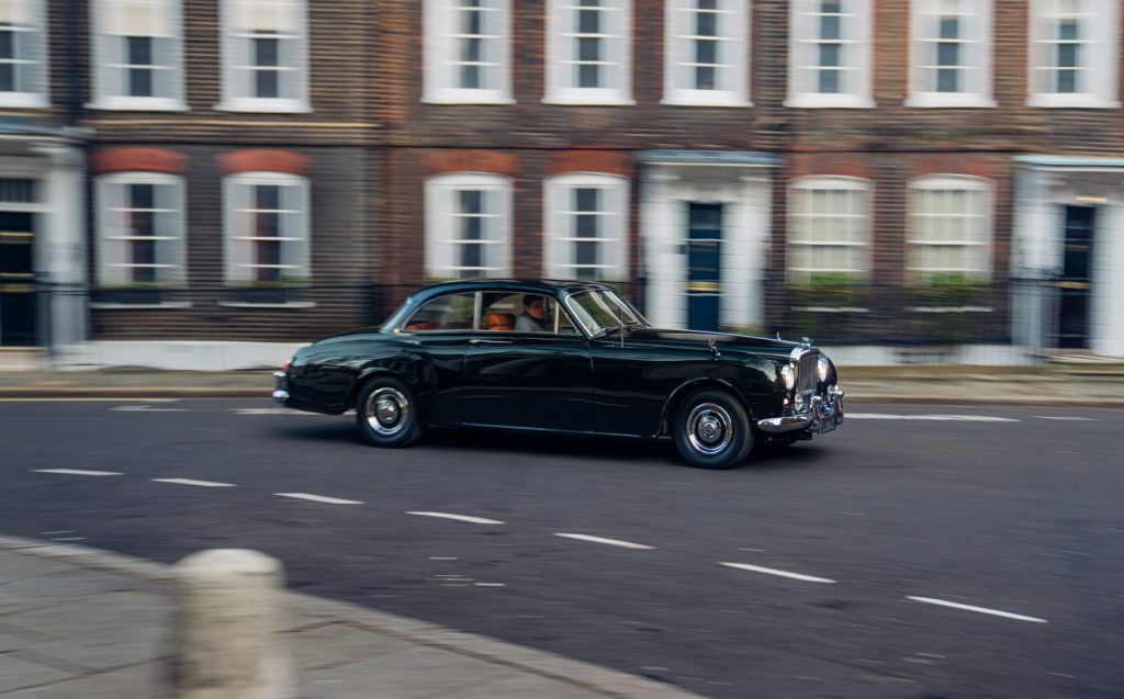 Lunaz unveils 1961 Bentley Continental EV