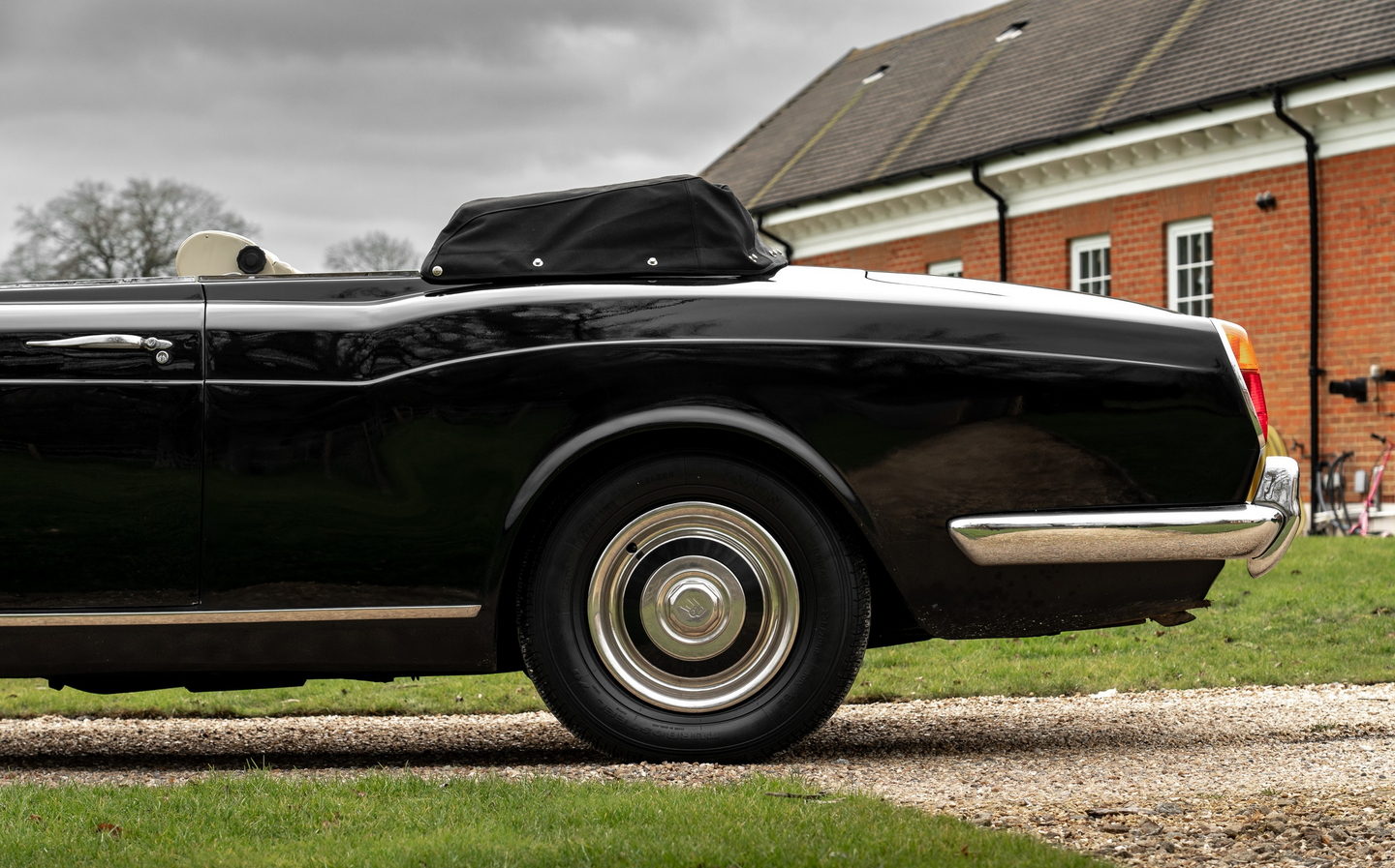 Sir Michael Caine’s first car, a 1968 Rolls-Royce Silver Shadow, heads to auction