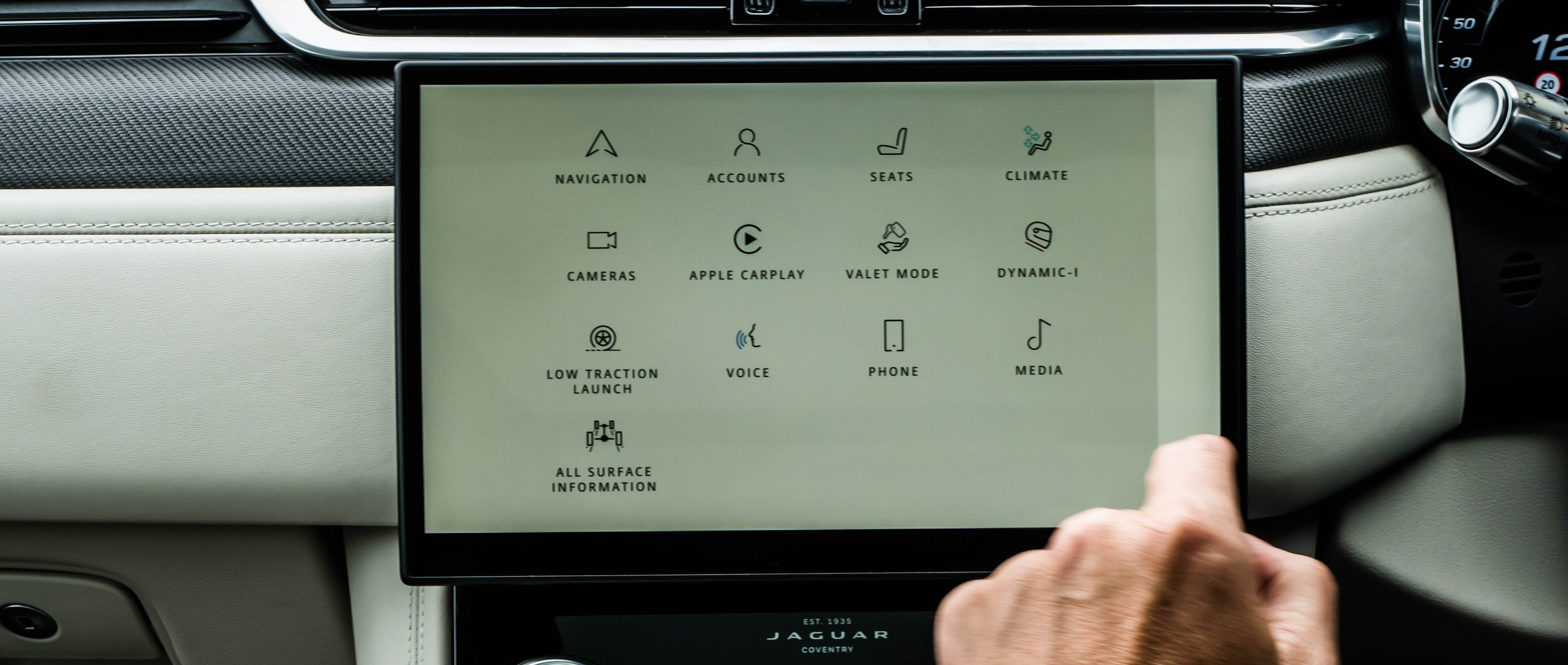 Jaguar F-Pace SVR Pivi Pro touchscreen
