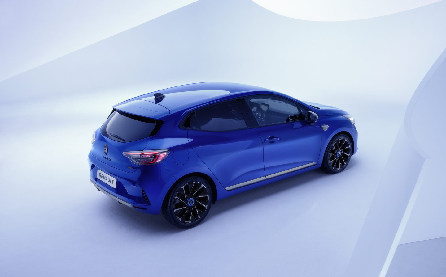 Discover the New Renault Clio in video