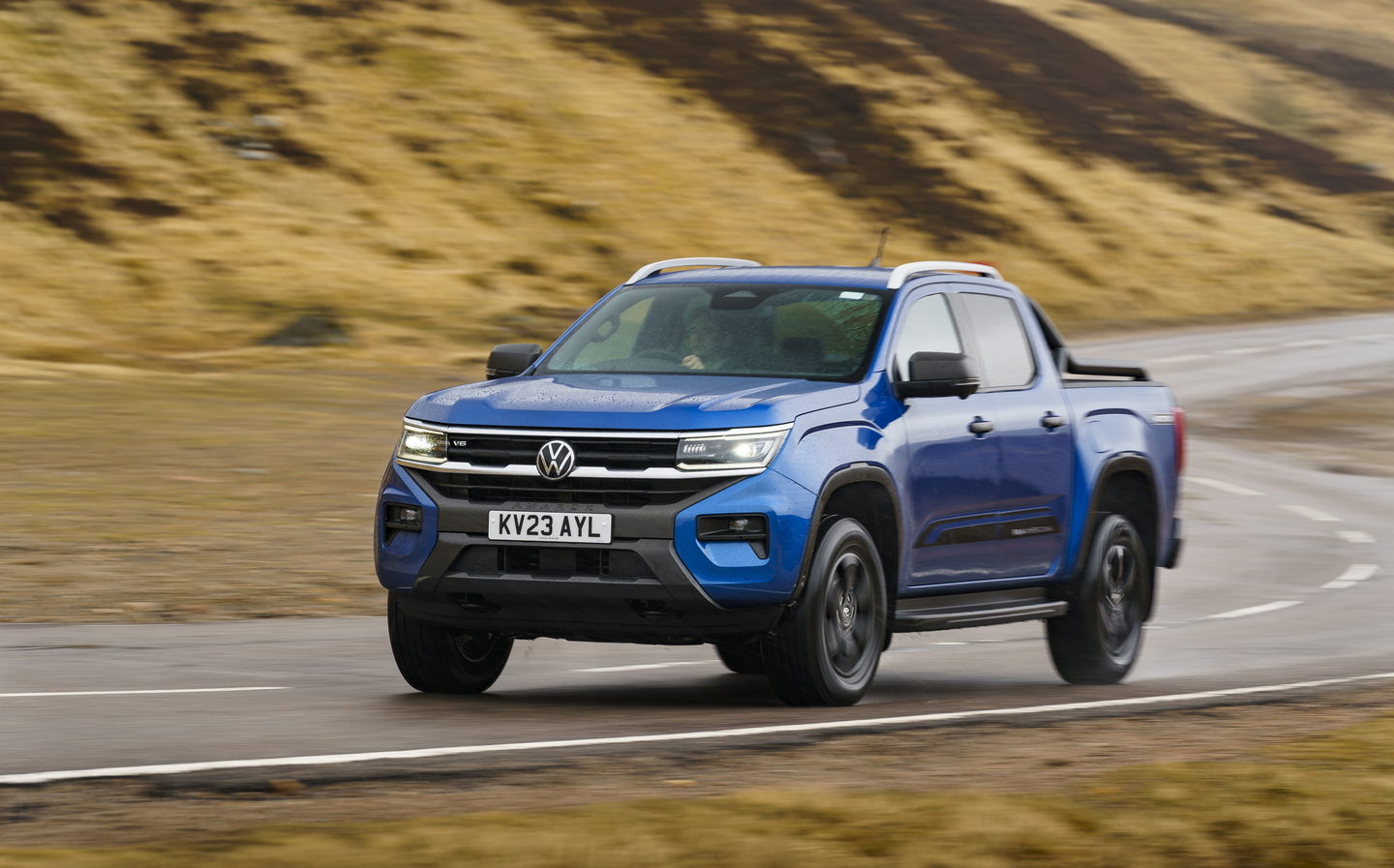 Volkswagen Amarok 2023 review: Posh pick-up bridges the gap
