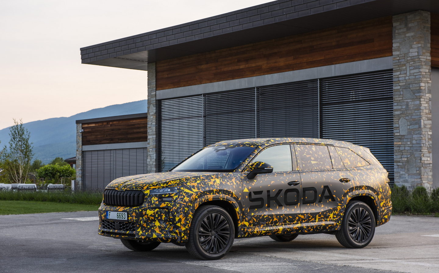 2024 Skoda Kodiaq gains more space and PHEV power