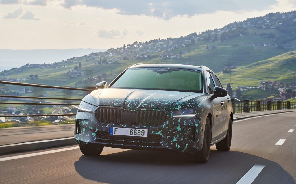 2024 Skoda Superb Estate in camouflage