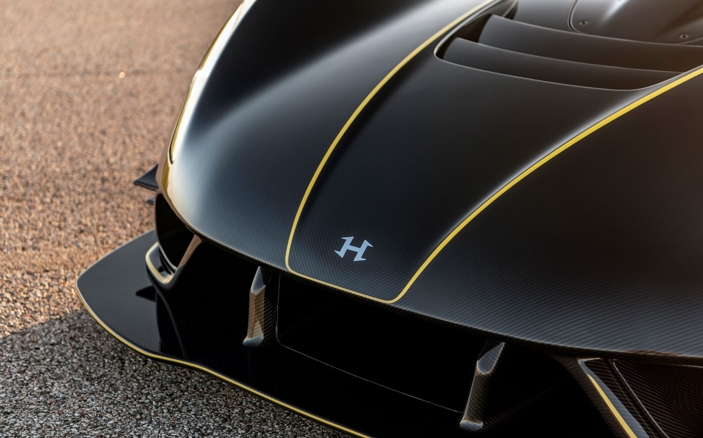 Hennessey Venom F5 Revolution Roadster revealed, costs $3M
