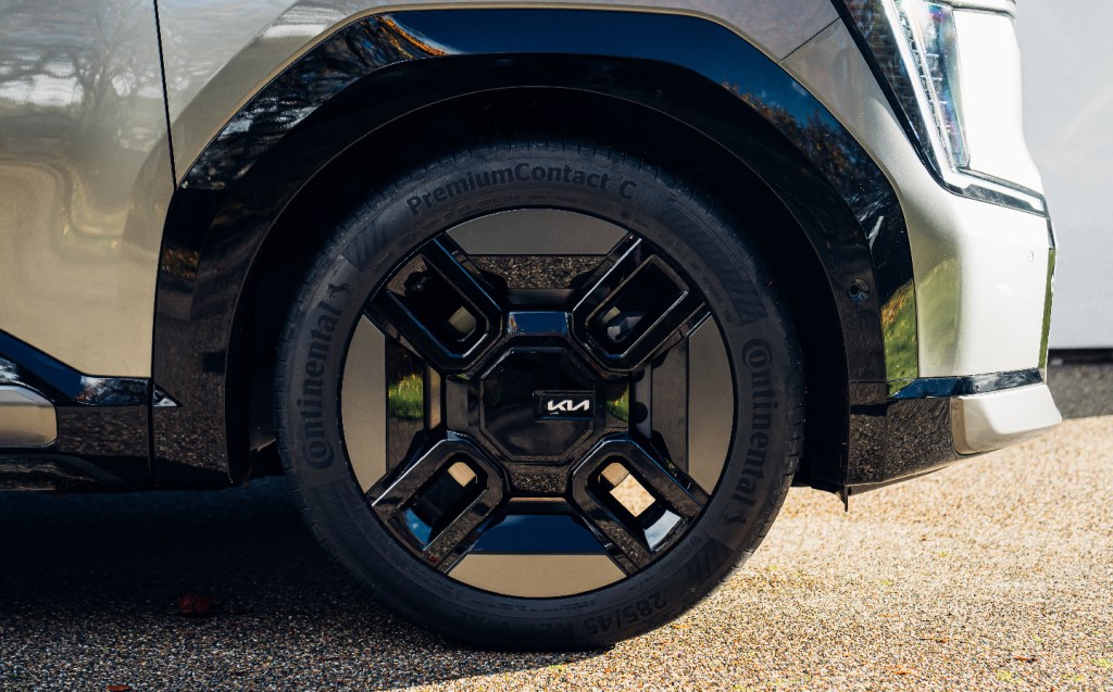 Kia EV9 wheels
