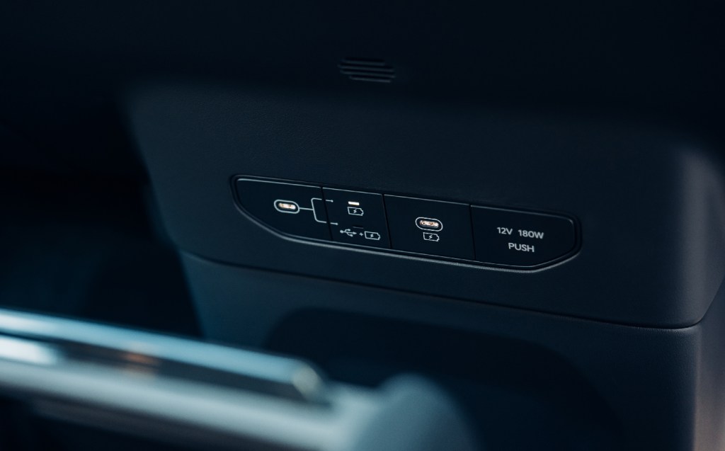 Kia EV9 USB sockets