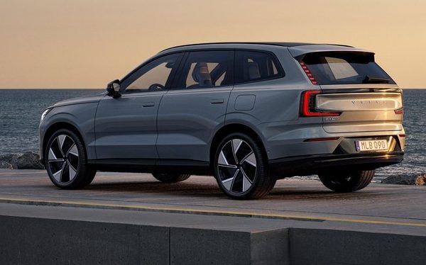 2023 Volvo EX90