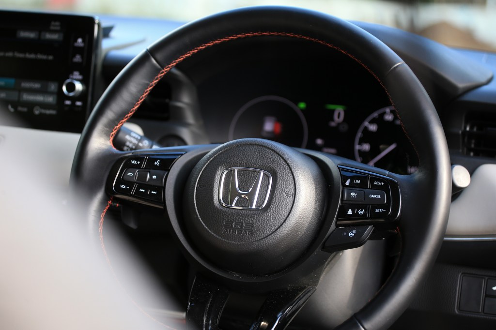 2023 Honda HR-V steering wheel