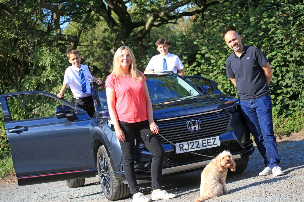 Tina Milton and family with a 2023 Honda HR-V